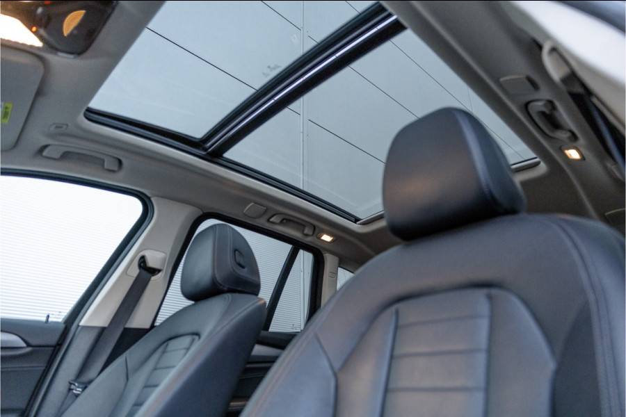 BMW X3 xDrive30e Business Edition Plus Panorama dak / Leder / Carplay / Android Auto /