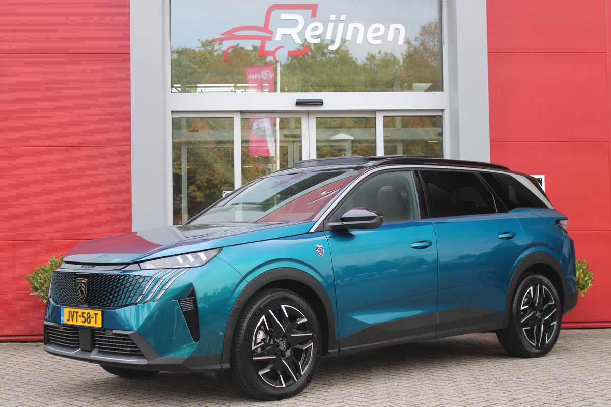 Peugeot 5008 1.2 Hybrid 145PK AUTOMAAT GT 7p | PANORAMISCH SCHUIFDAK PACK | 360° VISION & DRIVE ASSIST PLUS PACK: (360° CAMERA, BUITENSPIEGELS MET KANTELFUNCTIE, DRIVE ASSIST 2.0, DRAADLOZE TELEFOONLADER, ANTIDIEFSTALALARM) | BEKLEDING ALCANTARA/KUNSTLEDER | SEAT PACK COMFORT: (AGR BESTUUDERSSTOEL EN PASSAGIERSSTOEL ELEKTRISCH VERSTELBAAR MET MASSAGE FUNCTIE, BESTUUDERSSTOEL MET GEHEUGENFUNCTIE, BUITENSTE ZITPLAATSEN ACHTERBANK VERWARMBAAR) | GLANZEND ZWARTE DAKRAILS | BLUE OBSESSION | 19" LICHTMETALEN VELGEN "BREDA" | DRAADLOZE TELEFOONLADER | APPLE CARPLAY/ANDROID AUTO DRAADLOOS