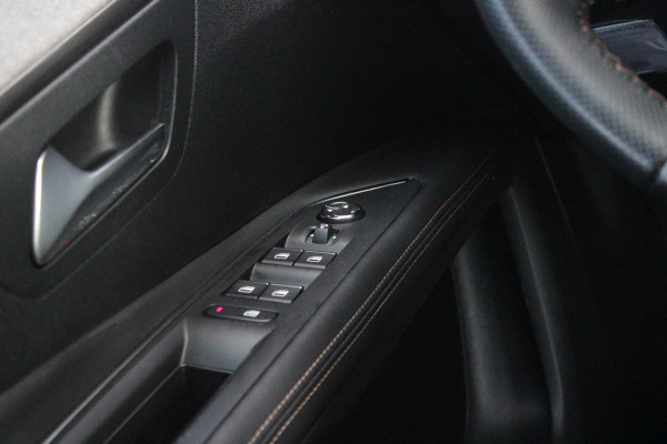 Peugeot 3008 1.6 HYbrid 225PK GT PACK BUSINESS BLACK PACK | AFNEEMBARE TREKHAAK | ADAPTIVE CRUISE CONTROL | ELEKLTRISCH VERSTELBARE BESTUUDERSSTOEL MET GEHEUGENFUNCTIE | MASSAGE FUNCTIE OP BEIDE VOORSTOELEN | STOEL VERWARMING | FULL LED KOPLAMPEN | ELEKTRISCH BEDIENBARE ACHTERKLEP | FOCAL AUDIO SYSTEEM | ZWART DAK | LICHTMETALEN VELGEN 19" | DODEHOEK DETECTIE | KEYLESS ENTRY/START | APPLE CARPLAY/ANDROID AUTO | NAVIGATIE | CAMERA VOOR + ACHTER |