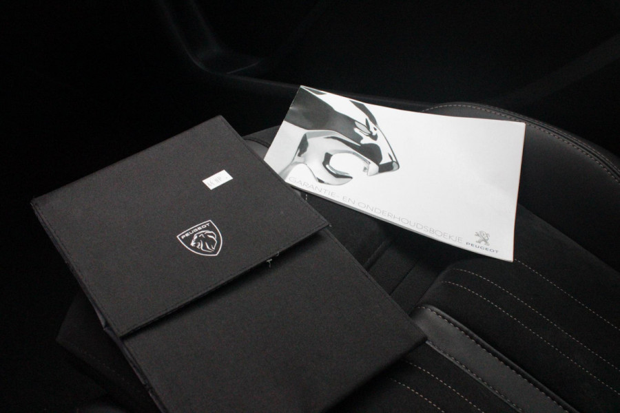 Peugeot 3008 1.6 HYbrid 225PK GT PACK BUSINESS BLACK PACK | AFNEEMBARE TREKHAAK | ADAPTIVE CRUISE CONTROL | ELEKLTRISCH VERSTELBARE BESTUUDERSSTOEL MET GEHEUGENFUNCTIE | MASSAGE FUNCTIE OP BEIDE VOORSTOELEN | STOEL VERWARMING | FULL LED KOPLAMPEN | ELEKTRISCH BEDIENBARE ACHTERKLEP | FOCAL AUDIO SYSTEEM | ZWART DAK | LICHTMETALEN VELGEN 19" | DODEHOEK DETECTIE | KEYLESS ENTRY/START | APPLE CARPLAY/ANDROID AUTO | NAVIGATIE | CAMERA VOOR + ACHTER |