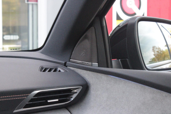 Peugeot 3008 1.6 HYbrid 225PK GT PACK BUSINESS BLACK PACK | AFNEEMBARE TREKHAAK | ADAPTIVE CRUISE CONTROL | ELEKLTRISCH VERSTELBARE BESTUUDERSSTOEL MET GEHEUGENFUNCTIE | MASSAGE FUNCTIE OP BEIDE VOORSTOELEN | STOEL VERWARMING | FULL LED KOPLAMPEN | ELEKTRISCH BEDIENBARE ACHTERKLEP | FOCAL AUDIO SYSTEEM | ZWART DAK | LICHTMETALEN VELGEN 19" | DODEHOEK DETECTIE | KEYLESS ENTRY/START | APPLE CARPLAY/ANDROID AUTO | NAVIGATIE | CAMERA VOOR + ACHTER |