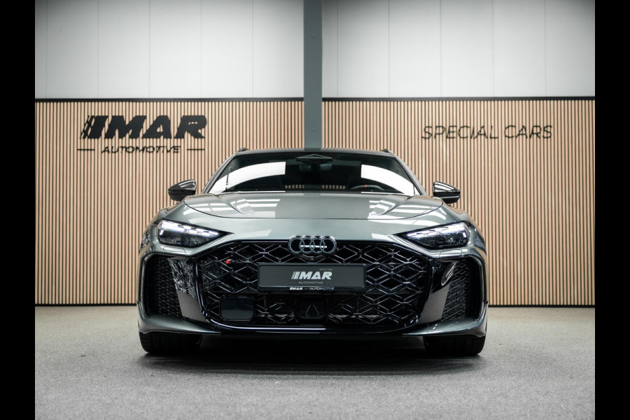 Audi A5 Avant RS 5 e-hybrid quattro Vol uitgevoerde RS5 Daytona grey met Vossen 22 inch!!!!