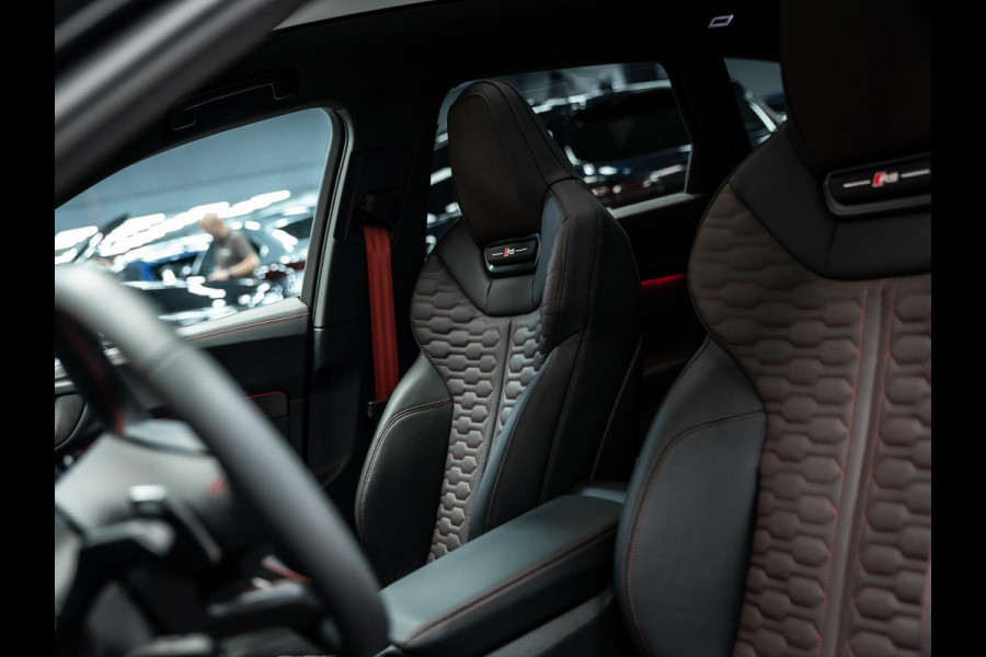 Audi A5 Avant RS 5 e-hybrid quattro Vol uitgevoerde RS5 Daytona grey met Vossen 22 inch!!!!