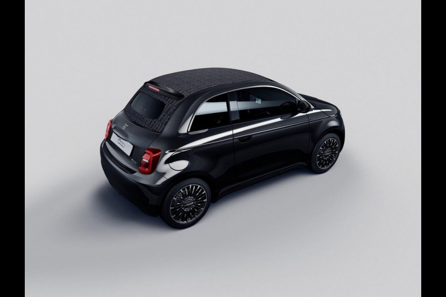 Fiat 500E Cabrio La Prima 42 kWh | Clima | LED | PDC | JBL Premium Audio | 17" | Camera | BSM | Canneloni Ivory/Piombo interieur