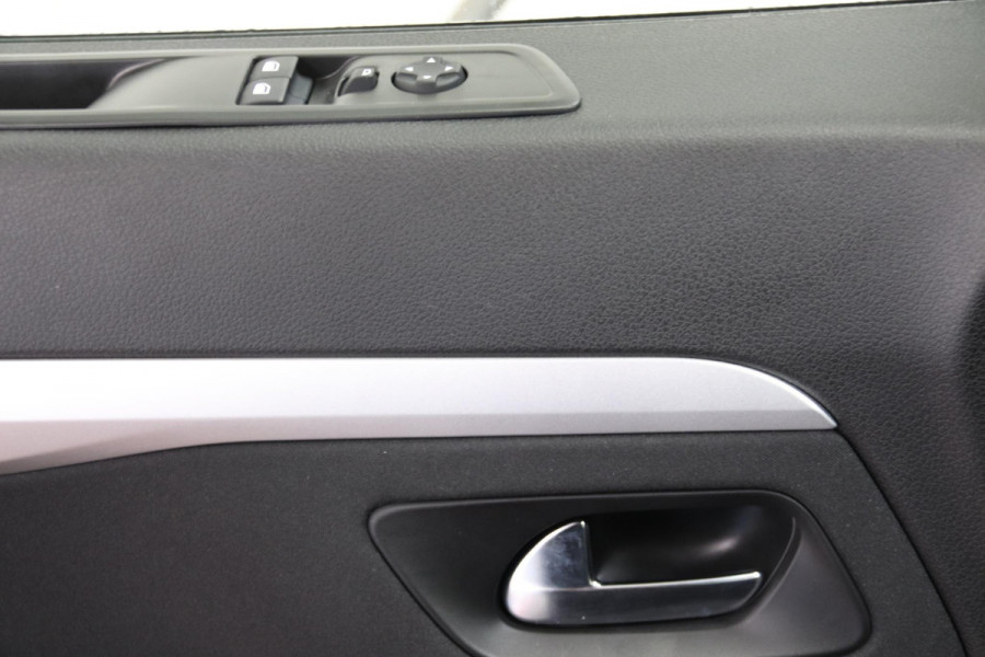 Fiat Scudo 1.5 MULTIJET 120PK NAVIGATIE AIRCO Fiat Scudo 1.5 MULTIJET 120PK NAVIGATIE