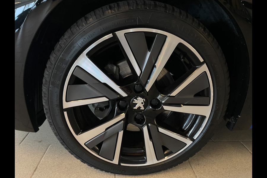 Peugeot 208 1.2 PureTech GT Pack AUTOMAAT AIRCO CLIMA NAVI CRUISE APPLE CARPLAY VELGEN LEER ELEKR STOEL STOELVERW NIEUWSTAAT
