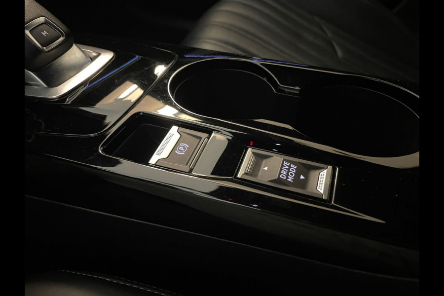 Peugeot 208 1.2 PureTech GT Pack AUTOMAAT AIRCO CLIMA NAVI CRUISE APPLE CARPLAY VELGEN LEER ELEKR STOEL STOELVERW NIEUWSTAAT