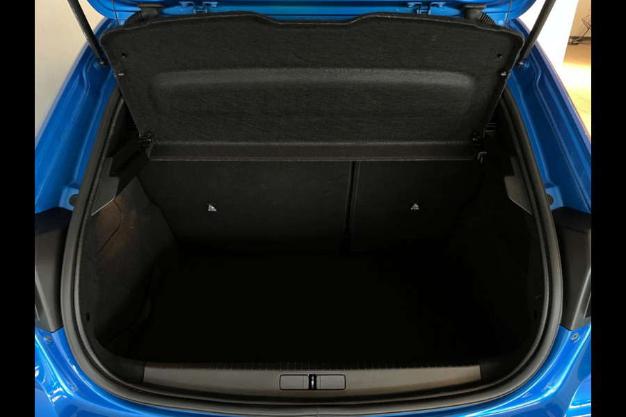 Peugeot 208 1.2 PureTech GT Pack AUTOMAAT AIRCO CLIMA NAVI CRUISE APPLE CARPLAY VELGEN LEER ELEKR STOEL STOELVERW NIEUWSTAAT