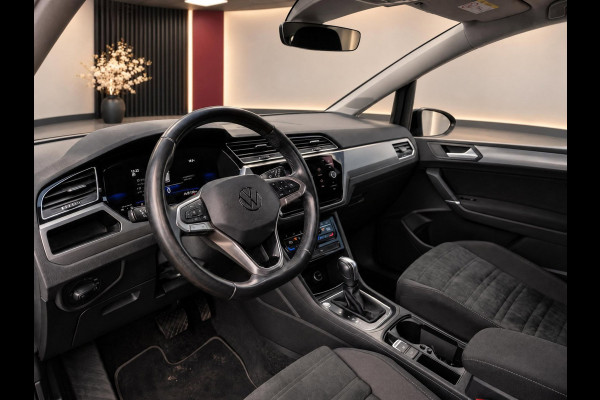 Volkswagen Touran 1.5 TSI 150PK DSG Comfortline | Navi | Massage | ACC |