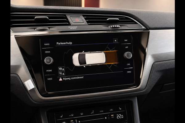 Volkswagen Touran 1.5 TSI 150PK DSG Comfortline | Navi | Massage | ACC |