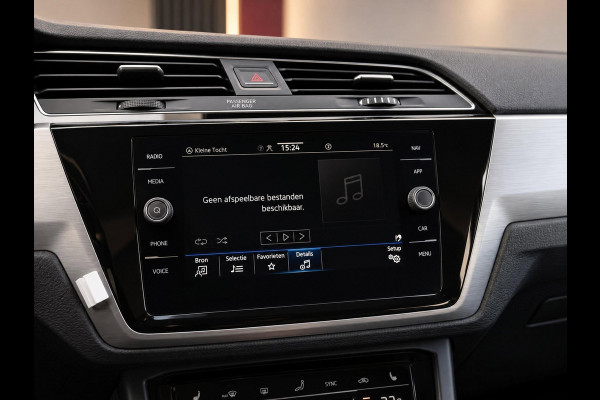 Volkswagen Touran 1.5 TSI 150PK DSG Comfortline | Navi | Massage | ACC |