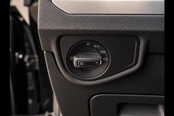 Volkswagen Touran 1.5 TSI 150PK DSG Comfortline | Navi | Massage | ACC |