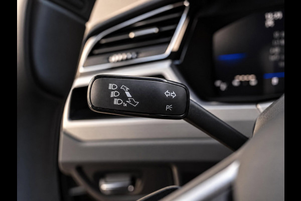 Volkswagen Touran 1.5 TSI 150PK DSG Comfortline | Navi | Massage | ACC |