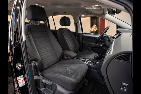 Volkswagen Touran 1.5 TSI 150PK DSG Comfortline | Navi | Massage | ACC |