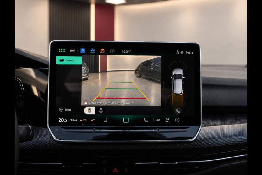 Volkswagen Golf 1.5 eTSI DSG 150PK R-Line Edition | Carplay | Camera | Facelift