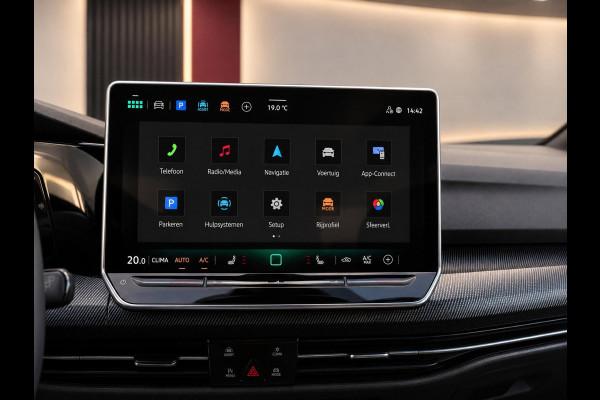 Volkswagen Golf 1.5 eTSI DSG 150PK R-Line Edition | Carplay | Camera | Facelift