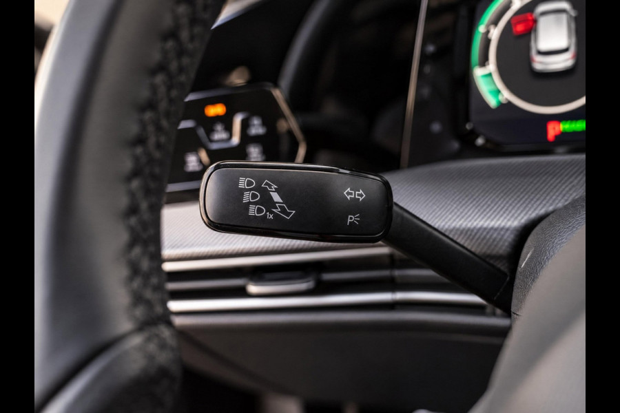 Volkswagen Golf 1.5 eTSI DSG 150PK R-Line Edition | Carplay | Camera | Facelift