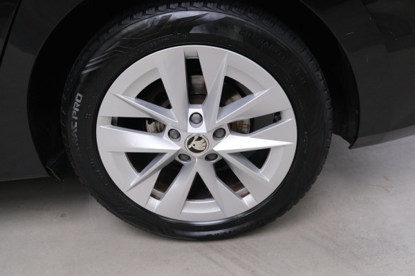 Škoda Octavia Combi 1.0 e-TSI Business Edition > €7900,- Netto Export <