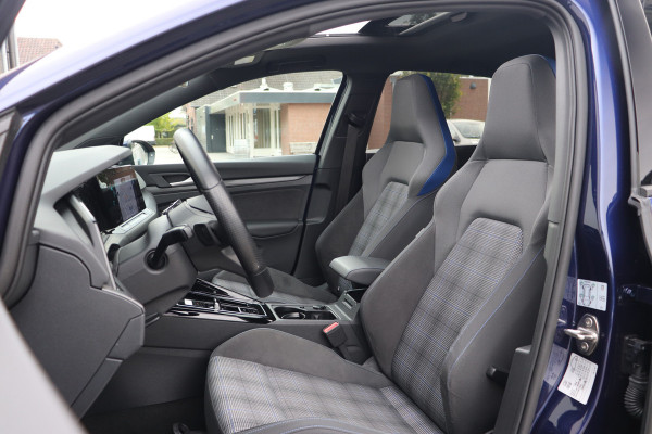 Volkswagen Golf 1.4 eHybrid GTE Pano Matrix IQ ACC