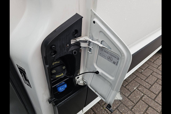 Volkswagen Crafter 35 2.0 TDI L3H2 Comfortline Adaptieve cruise control, Airco, Pdc, Carplay, Camera, Led, Lane-assist, Stoelverwarming, Dodehoek detectie