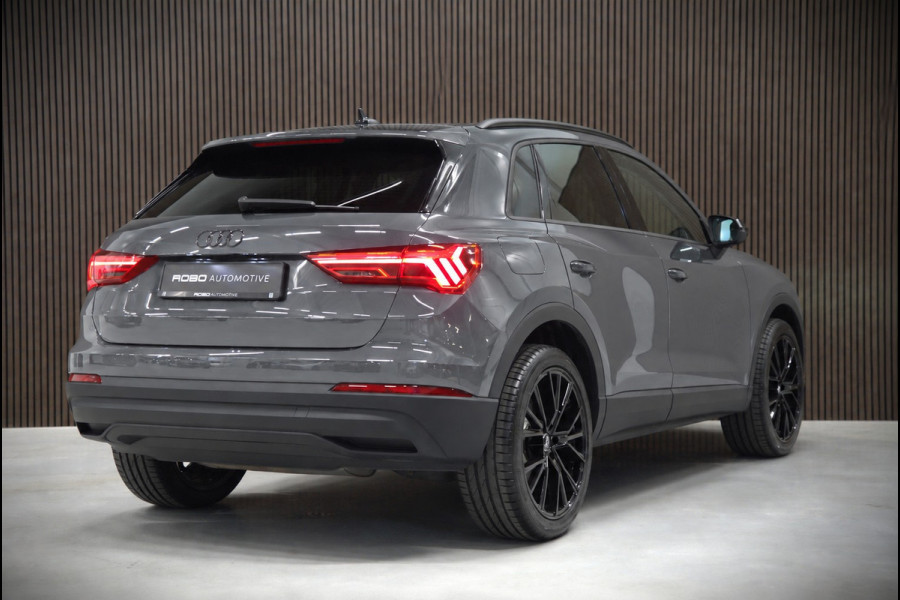 Audi Q3 45 TFSI e Advanced edition | Stoelverwarming | Navigatie | Parkeersensoren | Adaptive Cruise Control | Matrix LED | DAB | Parkeersensoren | Nanograu | SOH 95%