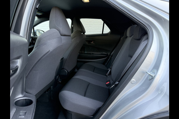 Toyota C-HR 1.8 Hybrid 140 First Edition | ACC | CarPlay | Elek. Achterklep | Camera | 18 inch