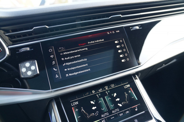 Audi Q7 55 TFSI e Quattro Pro Line Plus | Laser Led | BTW 21% | Panorama | 360cam | HuD | Trekhaak | ACC | File Assistent | MAXTON