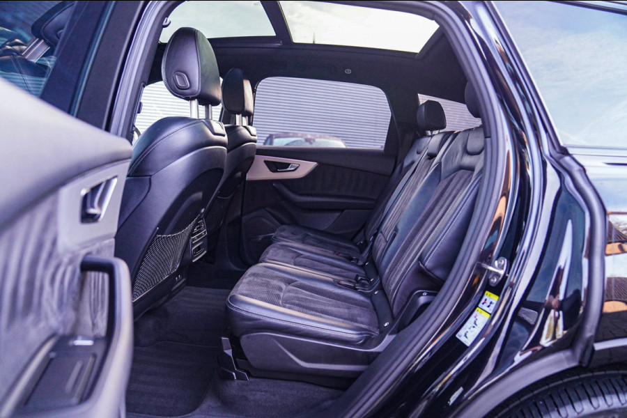 Audi Q7 55 TFSI e Quattro Pro Line Plus | Laser Led | BTW 21% | Panorama | 360cam | HuD | Trekhaak | ACC | File Assistent | MAXTON