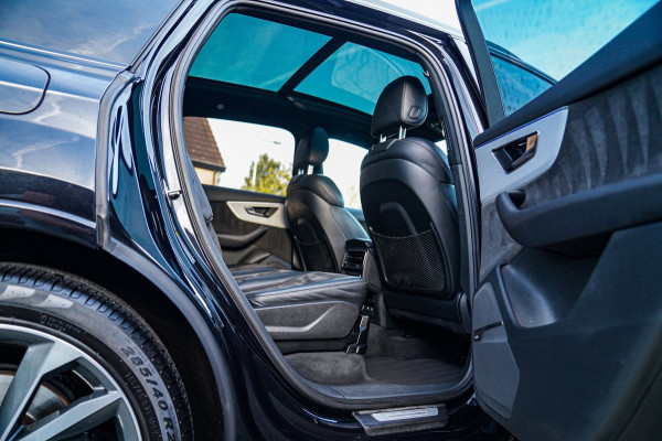 Audi Q7 55 TFSI e Quattro Pro Line Plus | Laser Led | BTW 21% | Panorama | 360cam | HuD | Trekhaak | ACC | File Assistent | MAXTON