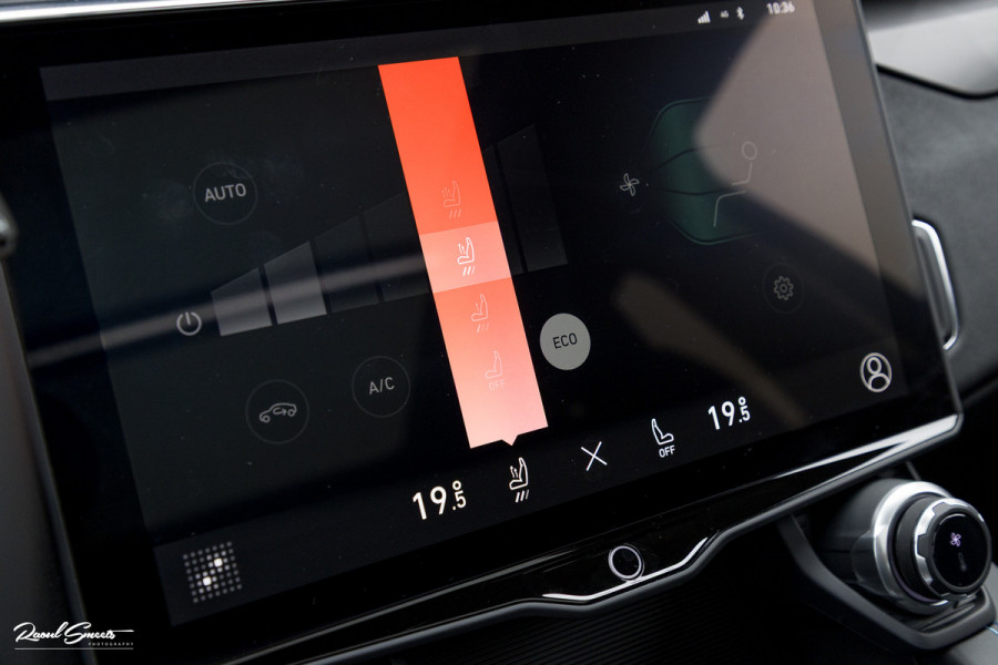 Lynk & Co 01 1.5 | ALL-IN PRIJZEN – inclusief onderhoud, originele Lynk & Co software-update en 1 jaar BOVAG-garantie | Adaptieve cruise | Panoramadak | Blis | Memory |