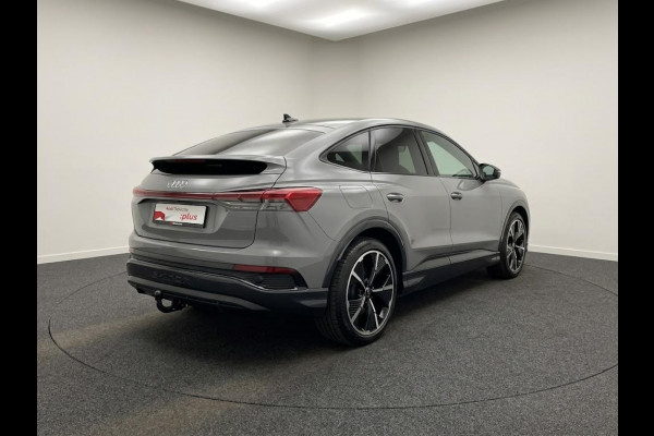 Audi Q4 Sportback e-tron 50 quattro Launch edition S Competition 77 kWh 299pk | Komt eind oktober binnen | Sonos Audio | Head up Display | Trekhaak | Matrix Led |