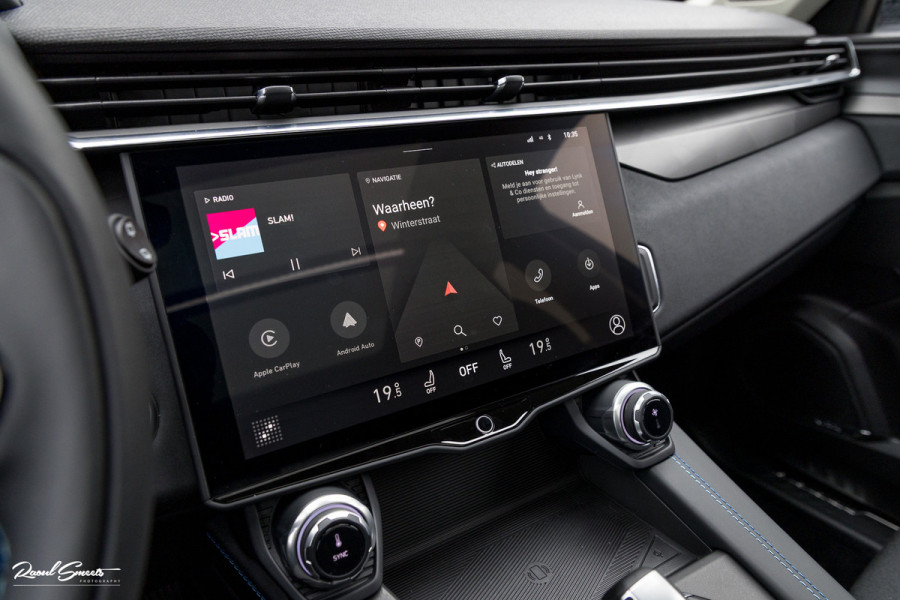 Lynk & Co 01 1.5 | ALL-IN PRIJZEN – inclusief onderhoud, originele Lynk & Co software-update en 1 jaar BOVAG-garantie | Adaptieve cruise | Panoramadak | Blis | Memory |