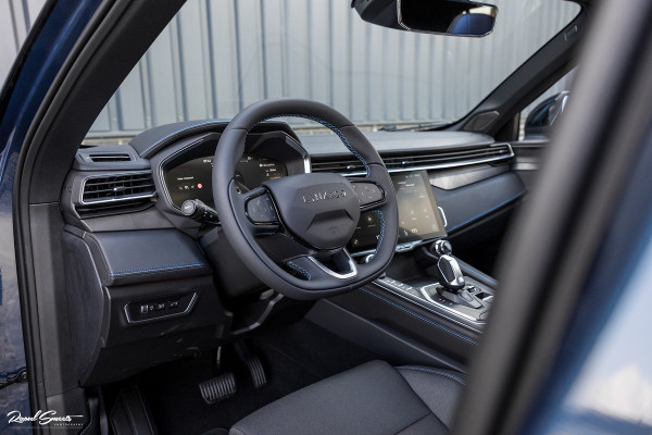 Lynk & Co 01 1.5 | ALL-IN PRIJZEN – inclusief onderhoud, originele Lynk & Co software-update en 1 jaar BOVAG-garantie | Adaptieve cruise | Panoramadak | Blis | Memory |