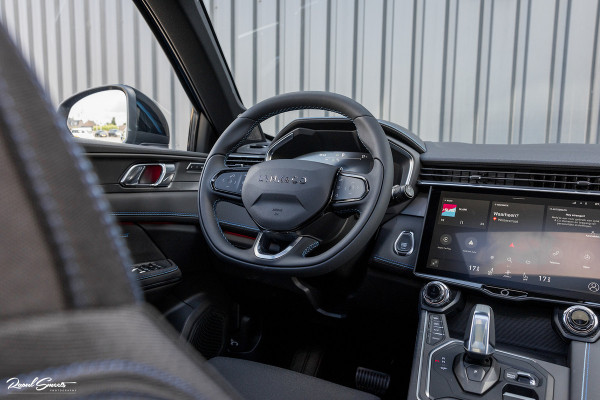 Lynk & Co 01 1.5 | ALL-IN PRIJZEN – inclusief onderhoud, originele Lynk & Co software-update en 1 jaar BOVAG-garantie | Adaptieve cruise | Panoramadak | Blis | Memory |