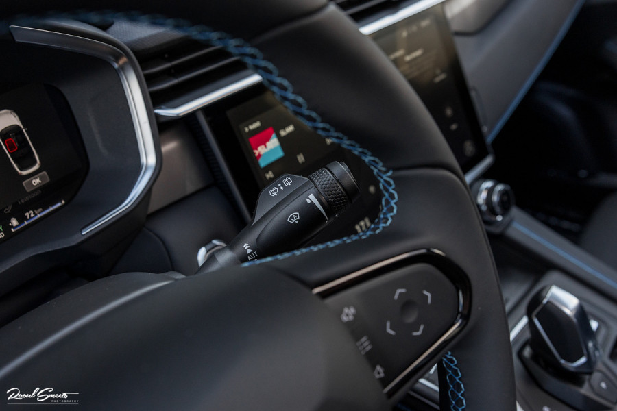 Lynk & Co 01 1.5 | ALL-IN PRIJZEN – inclusief onderhoud, originele Lynk & Co software-update en 1 jaar BOVAG-garantie | Adaptieve cruise | Panoramadak | Blis | Memory |