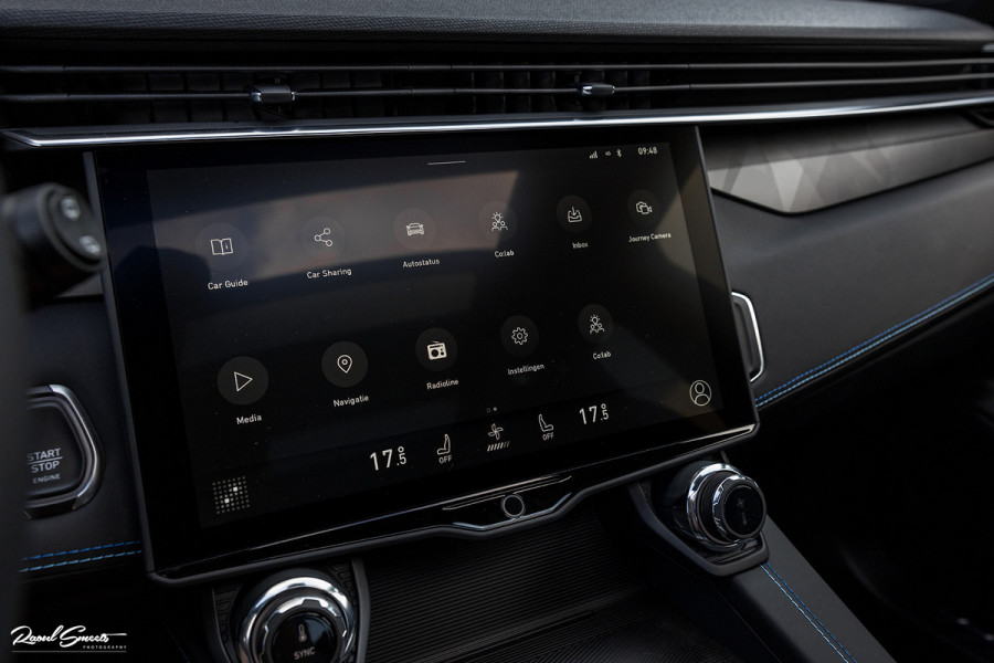 Lynk & Co 01 1.5 | ALL-IN PRIJZEN – inclusief onderhoud, originele Lynk & Co software-update en 1 jaar BOVAG-garantie | Adaptieve cruise | Panoramadak | Blis | Memory |