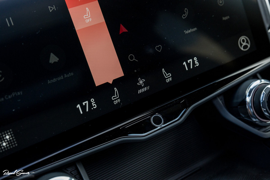 Lynk & Co 01 1.5 | ALL-IN PRIJZEN – inclusief onderhoud, originele Lynk & Co software-update en 1 jaar BOVAG-garantie | Adaptieve cruise | Panoramadak | Blis | Memory |