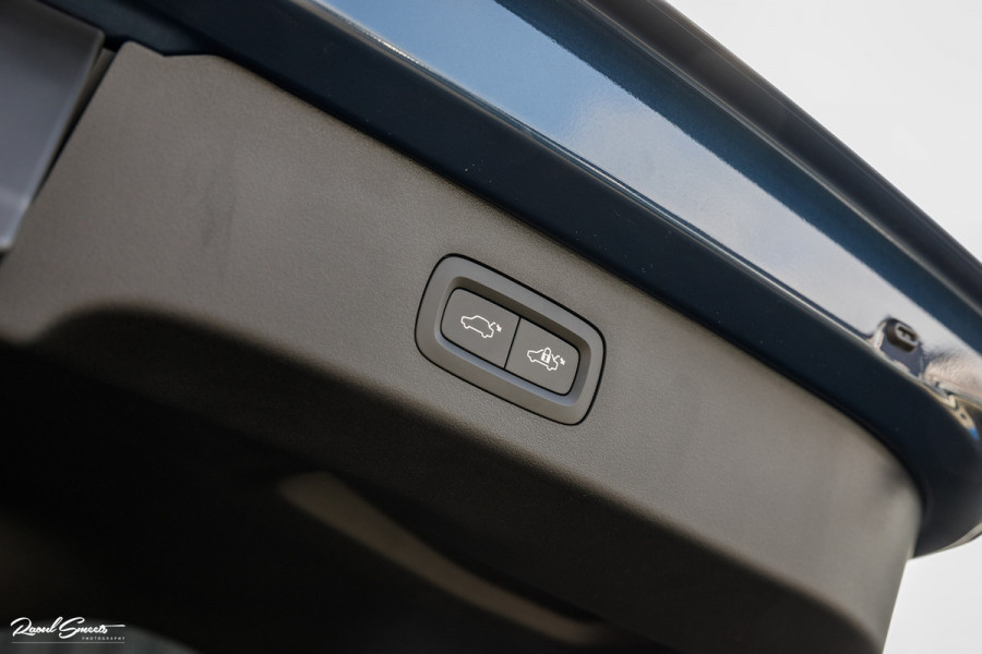Lynk & Co 01 1.5 | ALL-IN PRIJZEN – inclusief onderhoud, originele Lynk & Co software-update en 1 jaar BOVAG-garantie | Adaptieve cruise | Panoramadak | Blis | Memory |