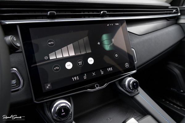Lynk & Co 01 1.5 | ALL-IN PRIJZEN – inclusief onderhoud, originele Lynk & Co software-update en 1 jaar BOVAG-garantie | Afn. trekhaak | Adaptieve cruise | Panoramadak | Blis | Memory |