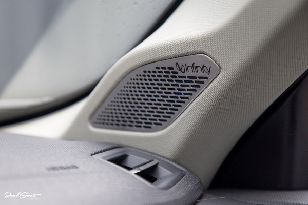 Lynk & Co 01 1.5 | ALL-IN PRIJZEN – inclusief onderhoud, originele Lynk & Co software-update en 1 jaar BOVAG-garantie | Afn. trekhaak | Adaptieve cruise | Panoramadak | Blis | Memory |