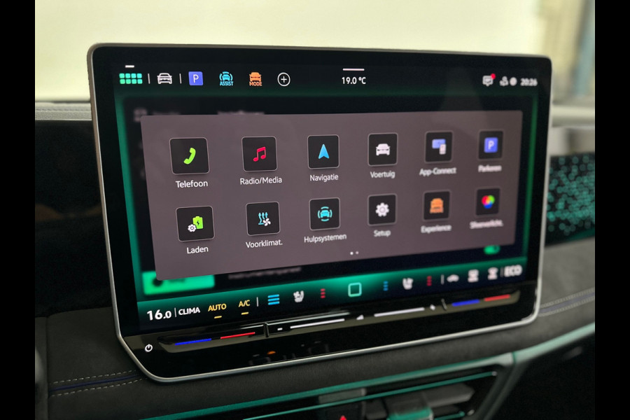 Volkswagen Tiguan 1.5 eHybrid R-Line Black Style| garantie t/m 2031| IQ.DRIVE | PANO | H&K | Full Matrix-LED |Trekhaak | Head Up