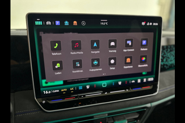 Volkswagen Tiguan 1.5 eHybrid R-Line Black Style| garantie t/m 2031| IQ.DRIVE | PANO | H&K | Full Matrix-LED |Trekhaak | Head Up