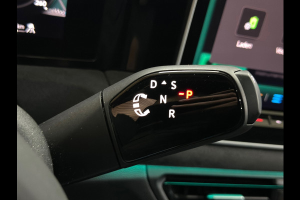 Volkswagen Tiguan 1.5 eHybrid R-Line Black Style| garantie t/m 2031| IQ.DRIVE | PANO | H&K | Full Matrix-LED |Trekhaak | Head Up