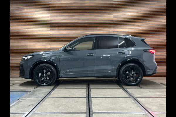 Volkswagen Tiguan 1.5 eHybrid R-Line Black Style| garantie t/m 2031| IQ.DRIVE | PANO | H&K | Full Matrix-LED |Trekhaak | Head Up