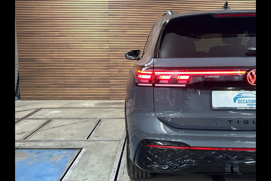 Volkswagen Tiguan 1.5 eHybrid R-Line Black Style| garantie t/m 2031| IQ.DRIVE | PANO | H&K | Full Matrix-LED |Trekhaak | Head Up