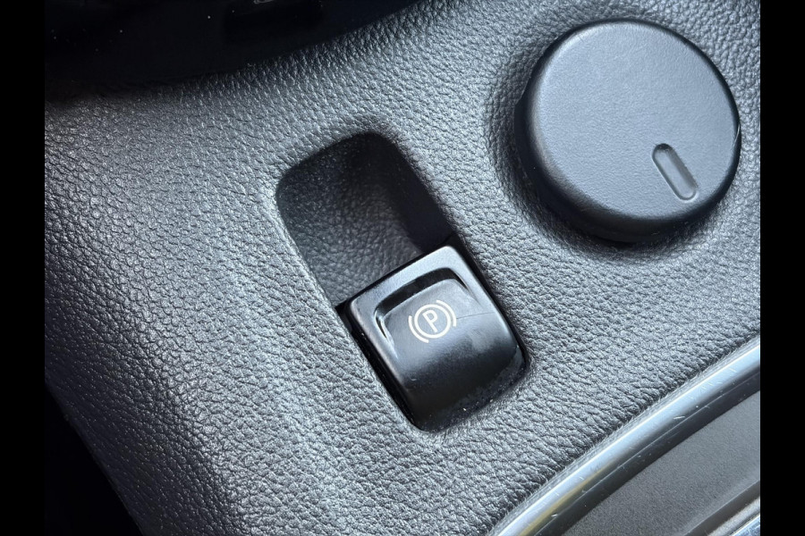 Opel Astra Sports Tourer 1.4 Innovation ✓Trekhaak✓Camera✓Carplay✓Navi✓Recent beurt gehad✓150pk✓Keyless✓Halfleder✓6 Bak✓Rijstrooksensor✓Dodehoeksensor✓Pdc V+A✓Lm velgen✓Clima✓Cruise✓N.A.P✓Apk tot 09-2027