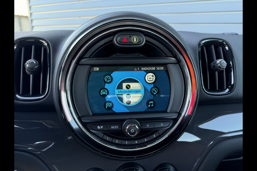 MINI Countryman 1.5 Cooper Business Edition 136 PK | Automaat | Leder | Voorruit verwarming | Unieke KM!