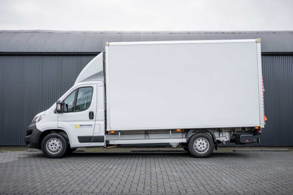 Opel Movano **2.2 D | 3-Zits | Bakwagen met Laadklep en zijdeur | LED | Carplay | Cruise | Climatronic**