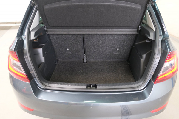Škoda Fabia 1.0 TSI Ambition - N.A.P. Airco, Cruise, Carplay.