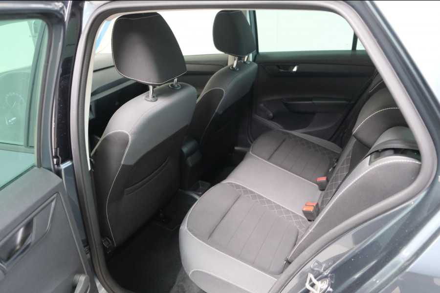 Škoda Fabia 1.0 TSI Ambition - N.A.P. Airco, Cruise, Carplay.